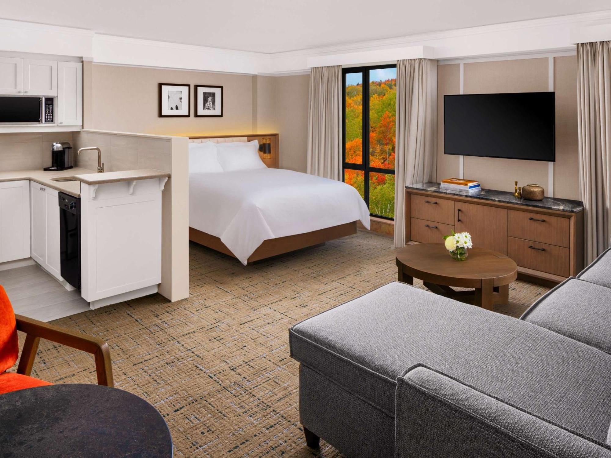 Hotel Fairmont Tremblant Esterno foto A typical studio at the Residence Inn